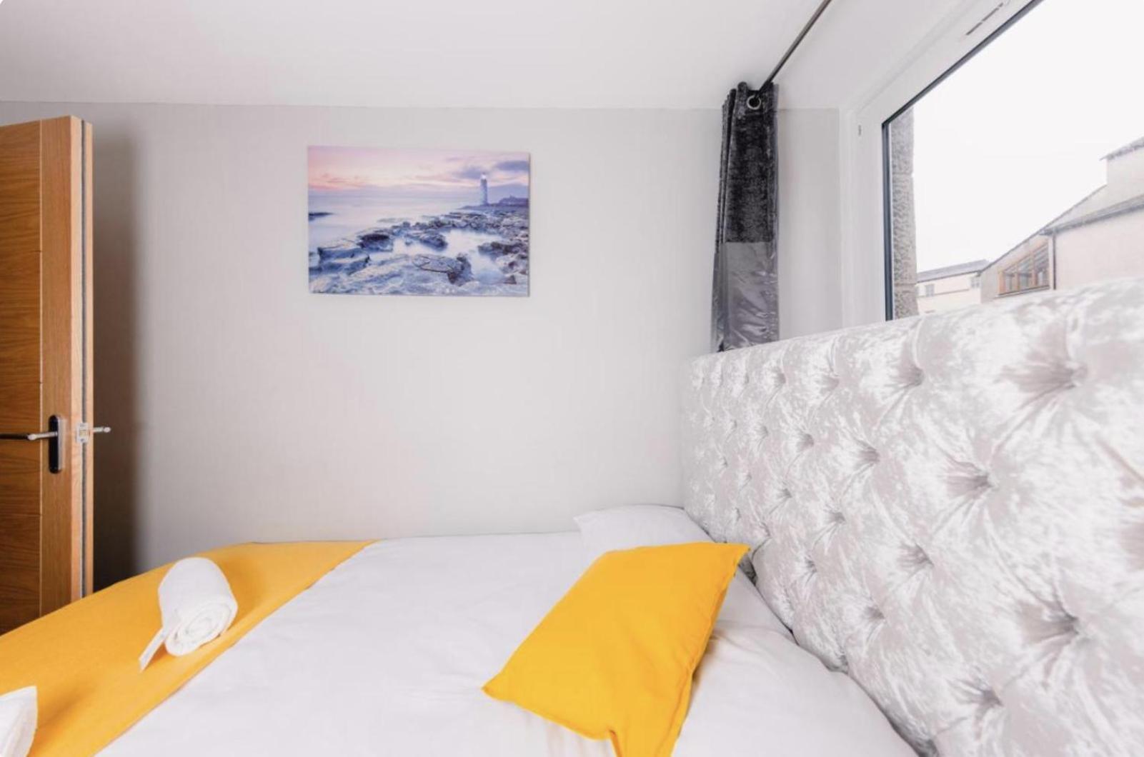 Superb Luxury Apartment By Canal - Central Edinburgh Edimburgo Exterior foto
