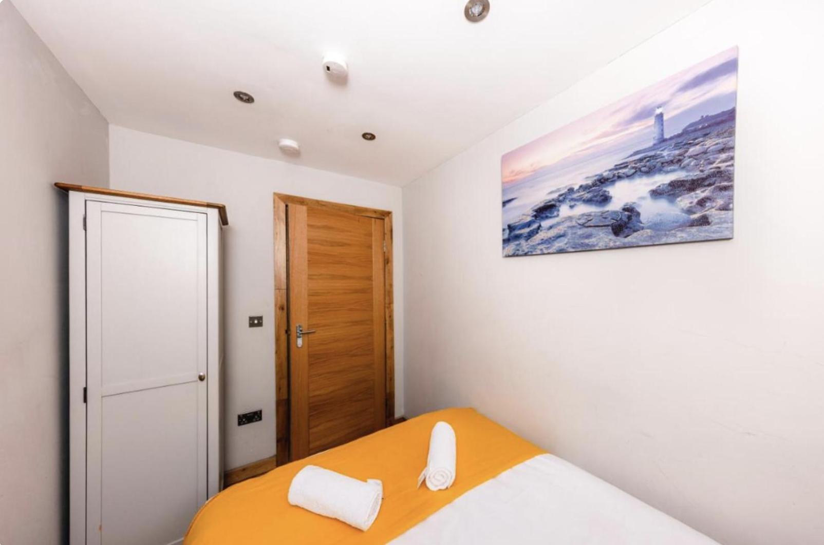 Superb Luxury Apartment By Canal - Central Edinburgh Edimburgo Exterior foto
